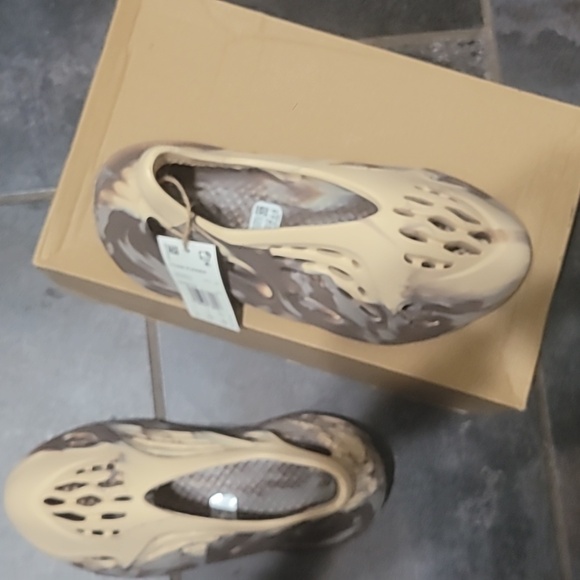 NIB Adidas Yeezy Foam Runners Cream Clay Size 7 Mens/8 - 8.5 Womens -  afp-fysiotherapie.nl